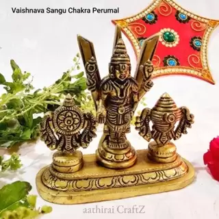 Vaishnava Sangu Chakra Perumal - image 1